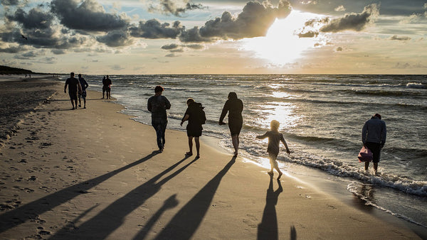 Embracing the Warmth: Getting Ready for Family Summer Holidays