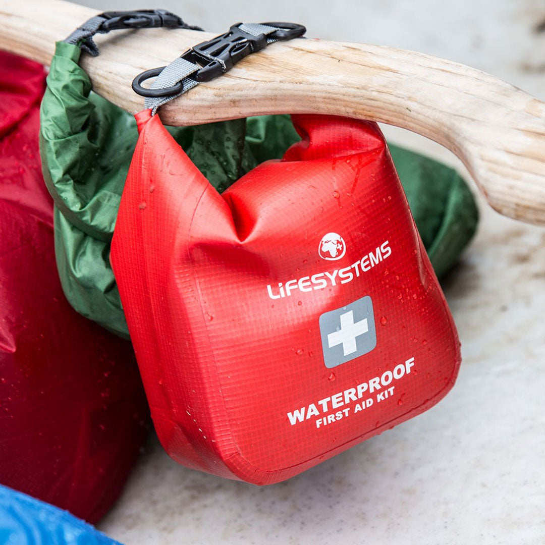 Trousse de premiers secours étanche Lifesystems
