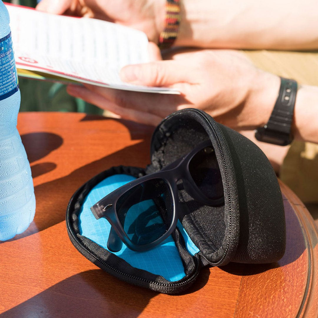 Gepolstertes Sonnenbrillenetui „Eclipse“ von Lifeventure
