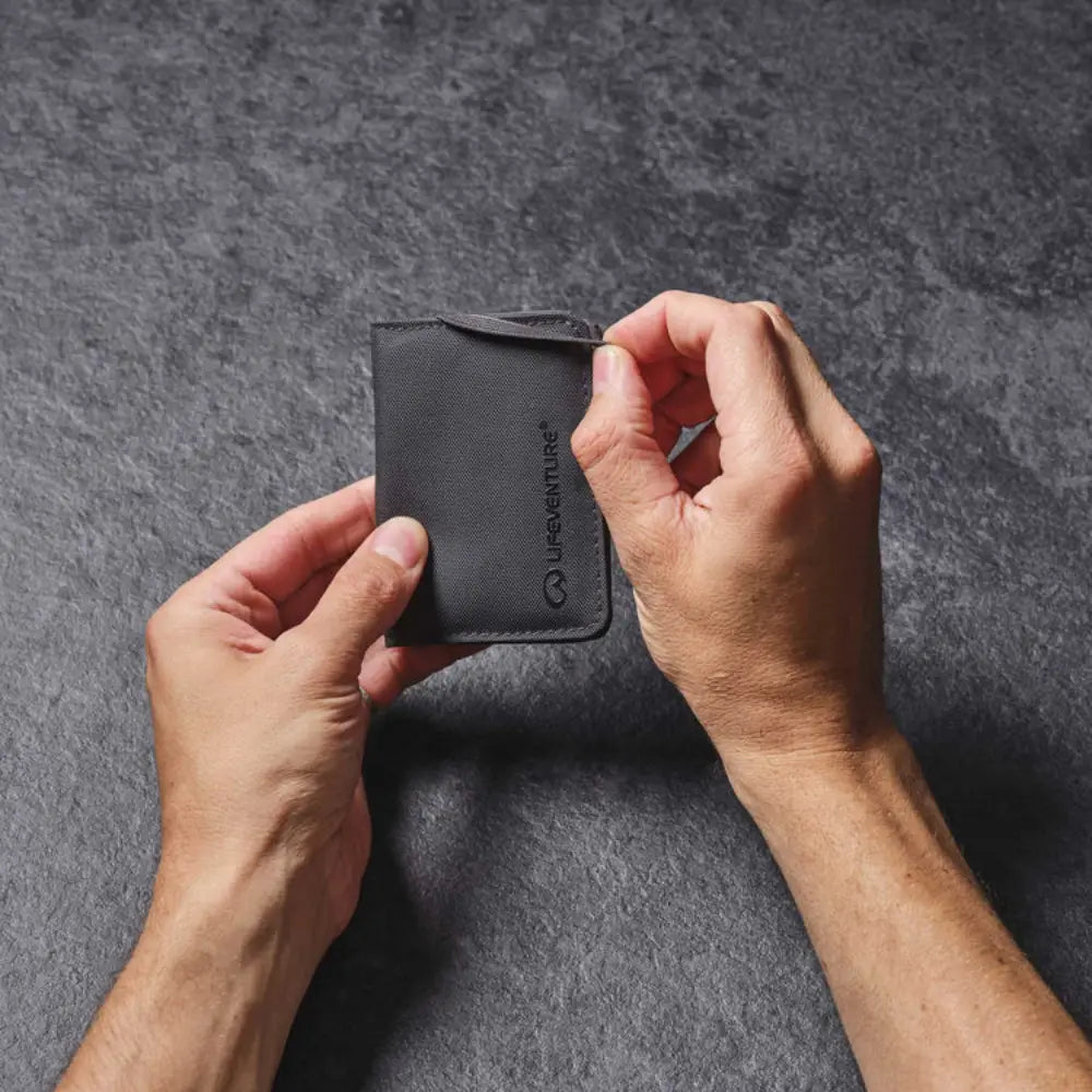 Lifeventure RFiD Card Wallet